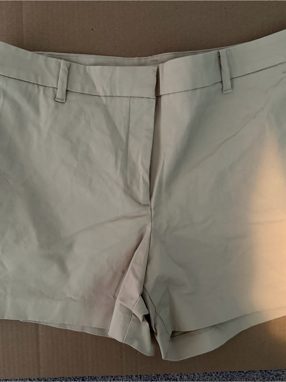 Ann Taylor Women’s Khaki Tailored Shorts Size 10 | Classic Flat Front